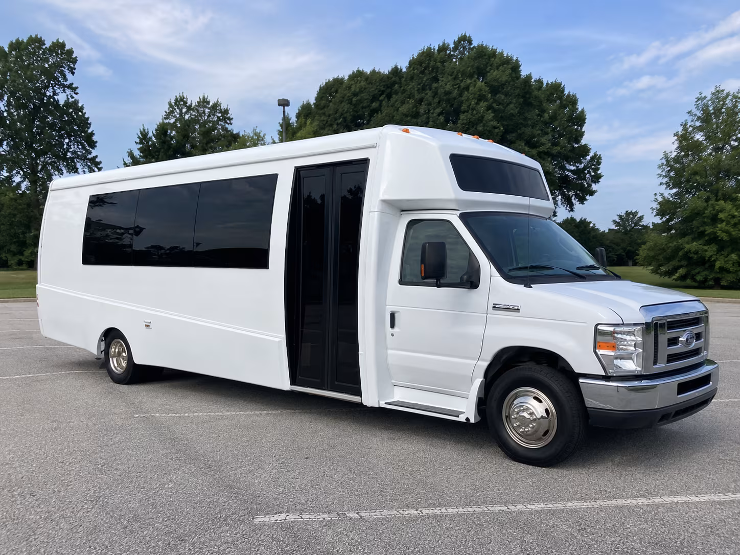 asheville 18 passenger party bus