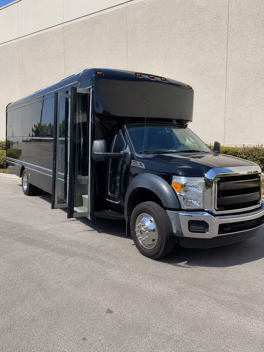 biltmore estate biltmore village asheville party bus rental
