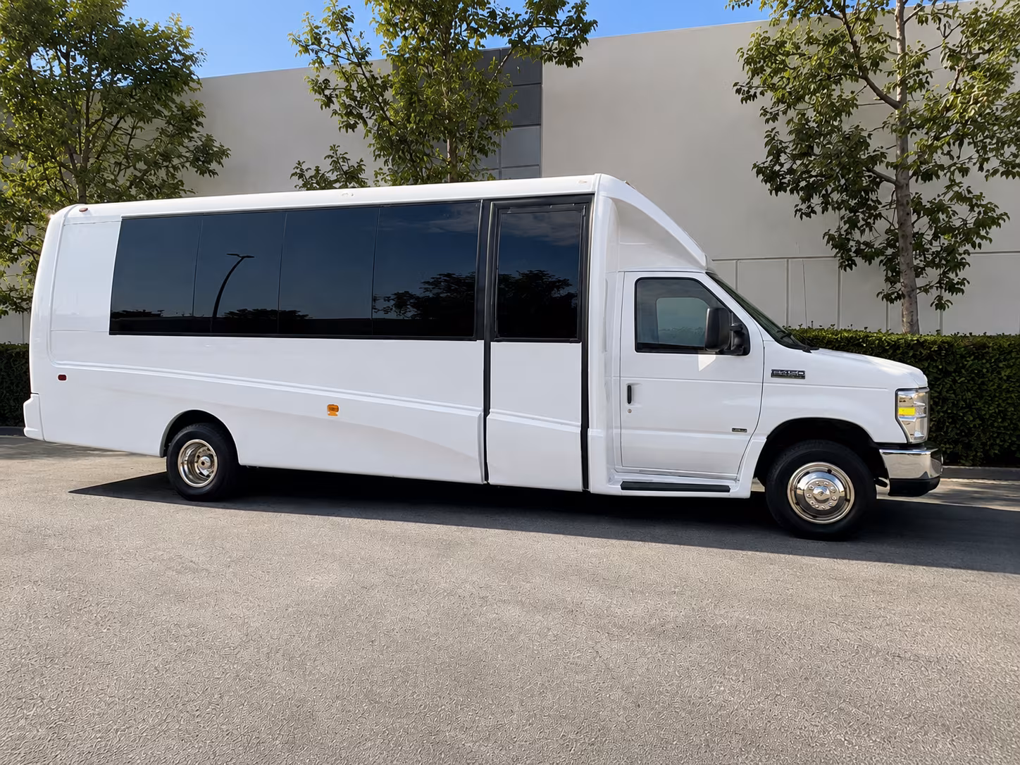 concert bus rentals to outdoor amphitheaters and mountain venues near asheville