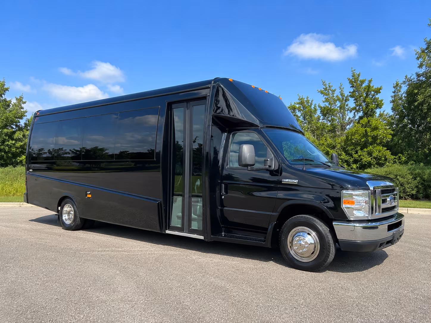 field trip buses to the wnc nature center and outdoor destinations