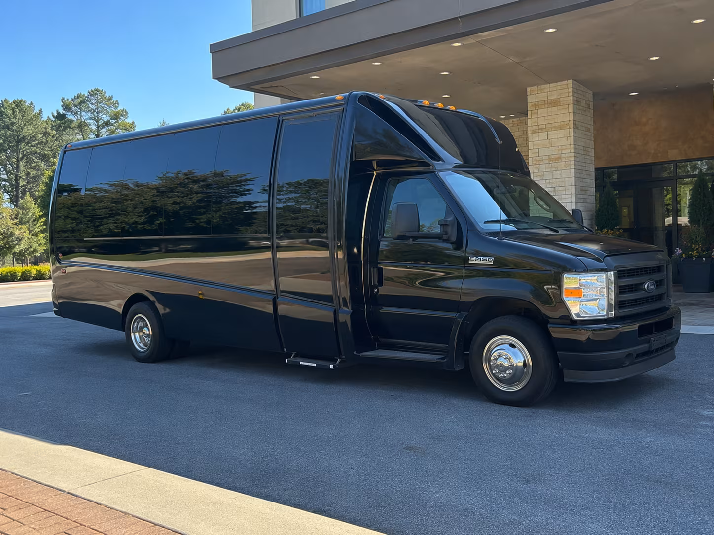 senior member shuttle buses for asheville congregations