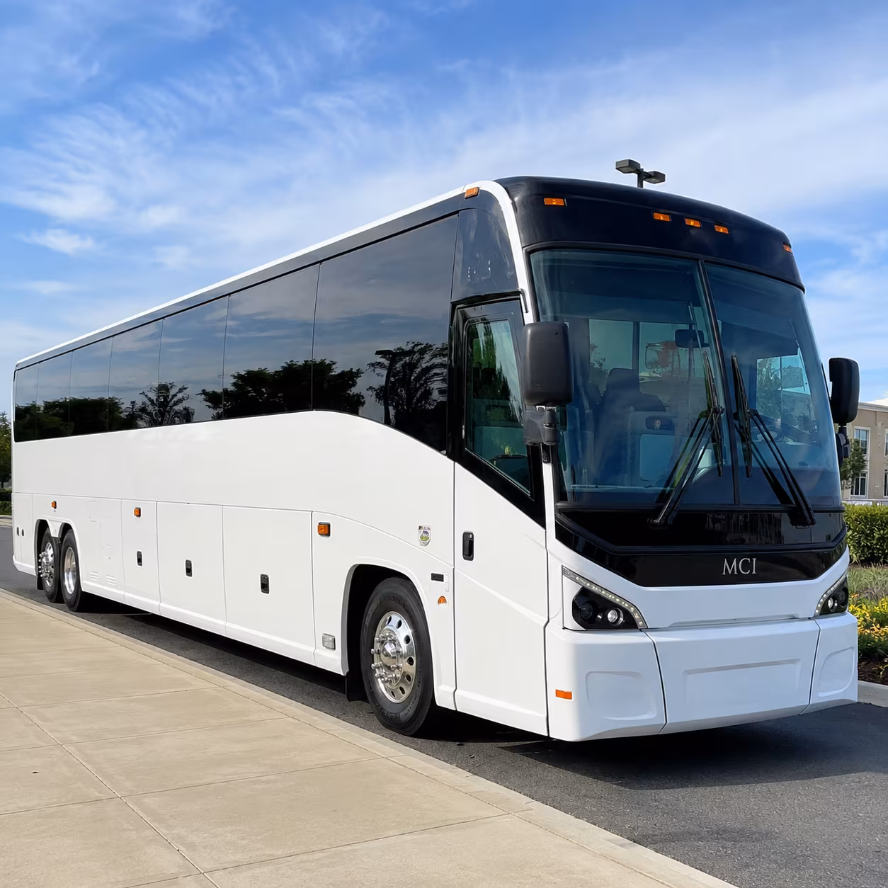 shuttle buses between asheville and charlotte douglas international airport clt